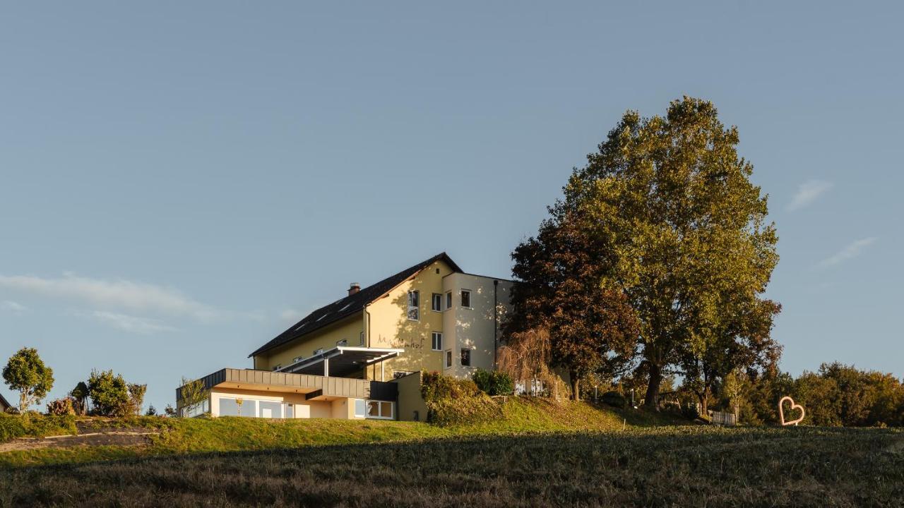 Hotel Gasthof Martinhof Sankt Martin im Sulmtal Exterior foto